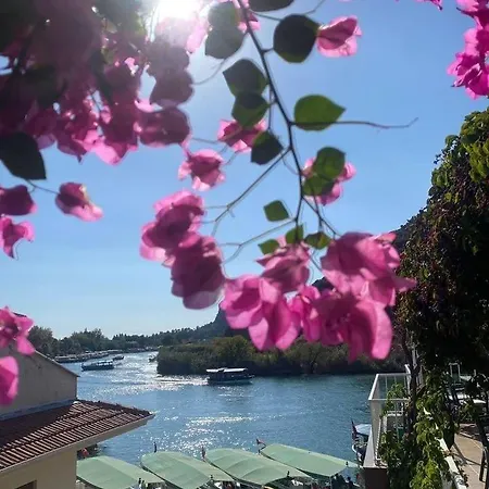 בית אירוח Aydin *